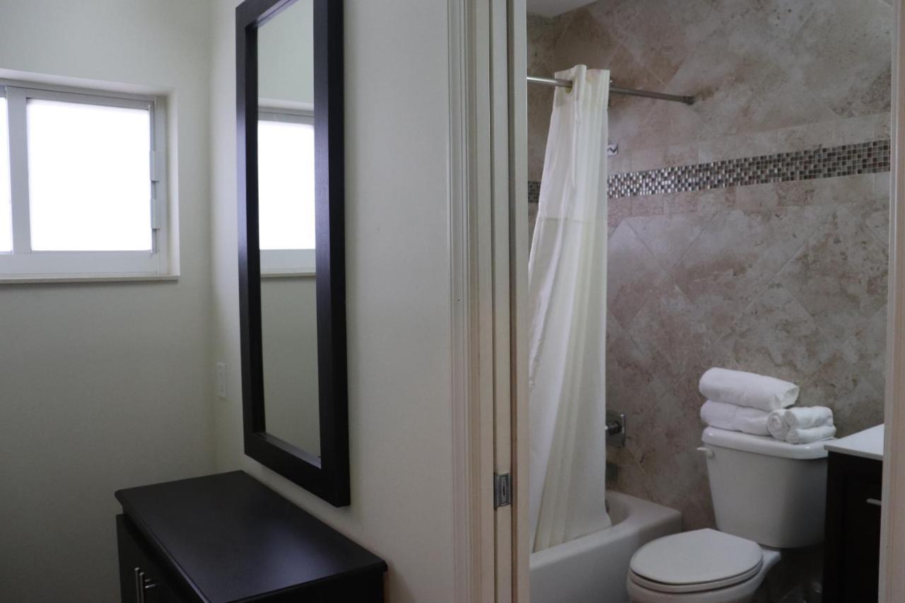 هوليوود Curtis Inn & Suites المظهر الخارجي الصورة