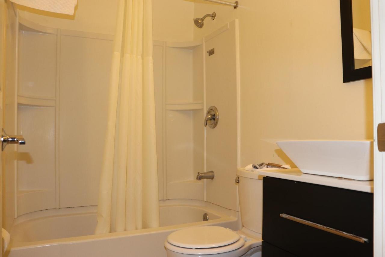 هوليوود Curtis Inn & Suites المظهر الخارجي الصورة