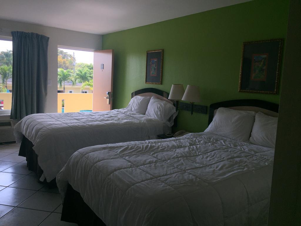 هوليوود Curtis Inn & Suites المظهر الخارجي الصورة