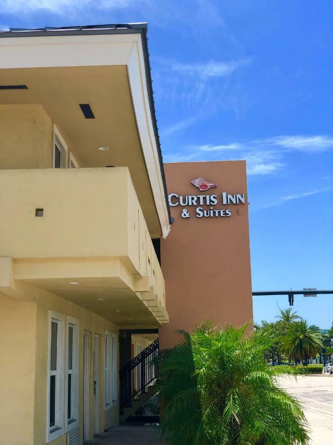 هوليوود Curtis Inn & Suites المظهر الخارجي الصورة
