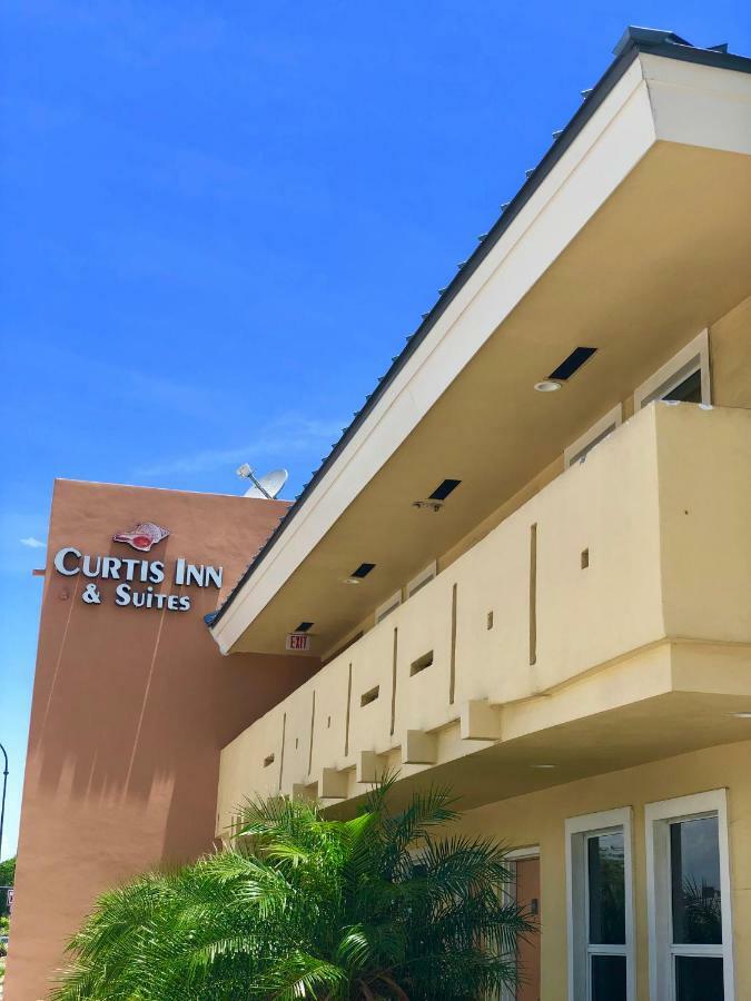 هوليوود Curtis Inn & Suites المظهر الخارجي الصورة
